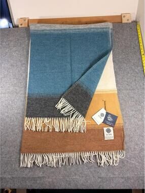 LOPI Pure New Wool Blanket Iceland Multicolor 130x180 W/fringe NWT